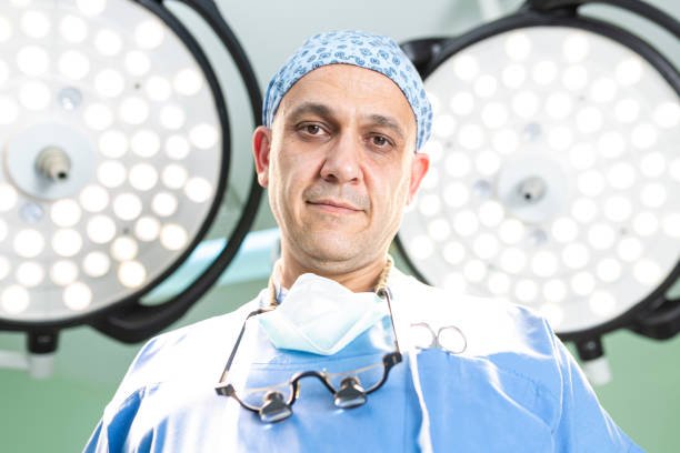 Dr. Mina Iskaros: A Leading Innovator in Modern Surgery and Patient Care